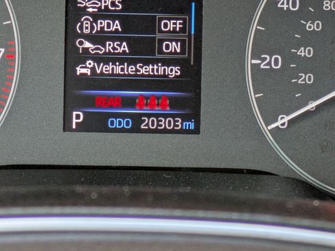 Used 2023 Toyota Corolla SE image 23