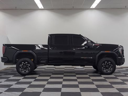 Used 2026 GMC Sierra 2500 AT4X AWD/4WD image 8