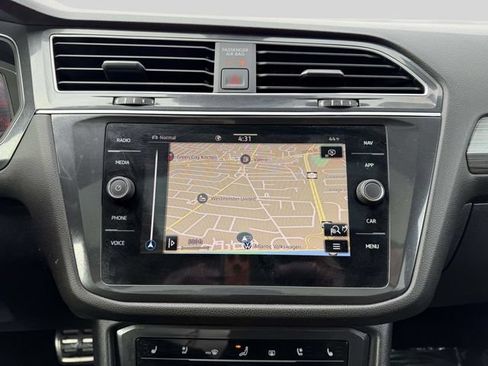 Used 2023 Volkswagen Tiguan SEL R-Line AWD/4WD image 24