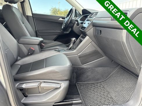 Used 2019 Volkswagen Tiguan SEL image 35