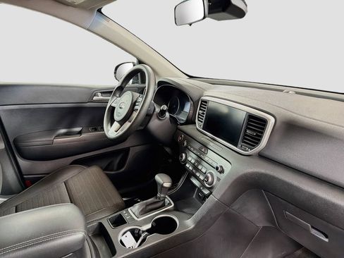 Used 2022 Kia Sportage LX w/ LX AWD Value Edition Package image 28