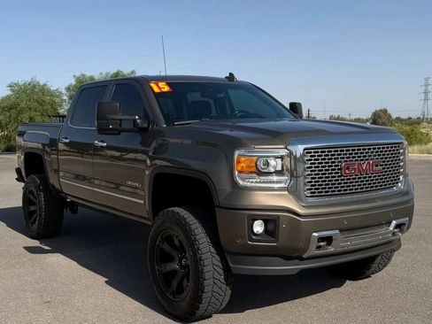Used 2015 GMC Sierra 1500 Denali AWD/4WD image 3
