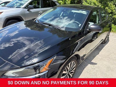 Used 2025 Nissan Altima 2.5 SV FWD image 1