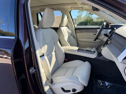 New 2026 Volvo XC90 B6 Ultra w/ Lounge Package AWD/4WD image 8