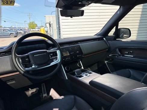 Used 2023 Land Rover Range Rover SE AWD/4WD image 11