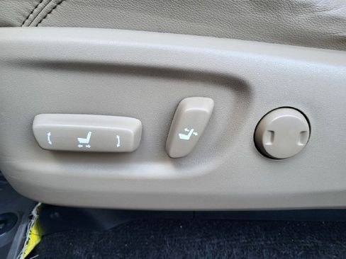 Used 2017 Toyota 4Runner Limited image 30