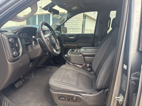 Used 2019 Chevrolet Silverado 1500 LT w/ Texas Edition image 12