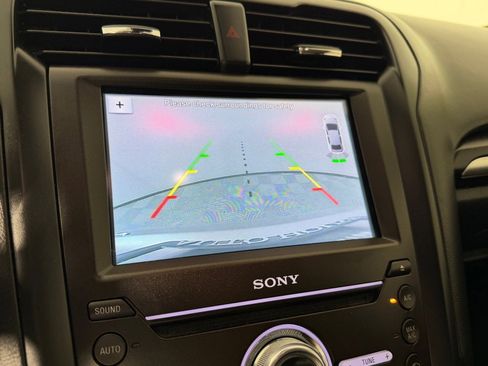 Used 2019 Ford Fusion Titanium image 22