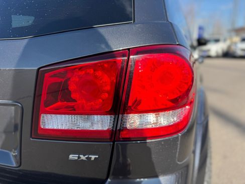 Used 2017 Dodge Journey SXT w/ Premium Group image 40