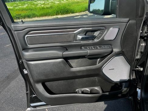 New 2025 RAM 1500 Laramie AWD/4WD image 10