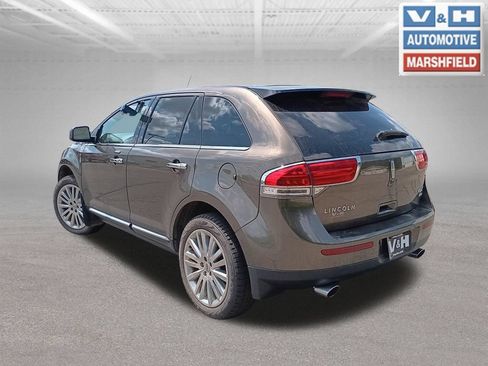Used 2011 Lincoln MKX AWD w/ 102A Rapid Spec Order Code image 6
