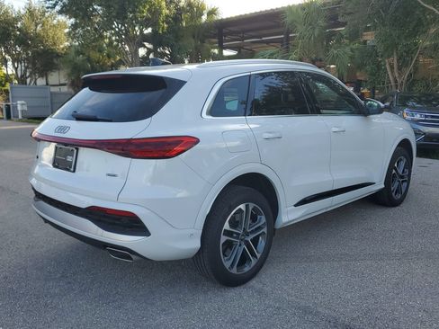 Certified 2025 Audi Q5 Premium Plus w/ Premium Plus AWD/4WD image 5