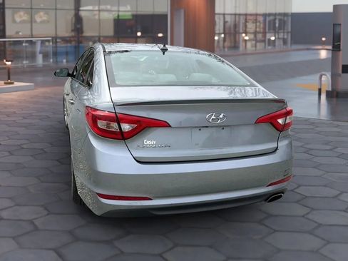 Used 2016 Hyundai Sonata SE FWD image 9