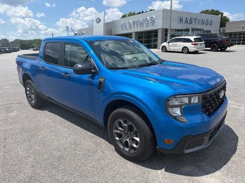 Certified 2025 Ford Maverick XLT FWD image 1