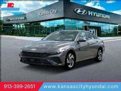 New 2025 Hyundai Elantra SEL