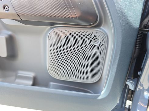 New 2025 Ford Maverick XLT w/ XLT Luxury Package image 16