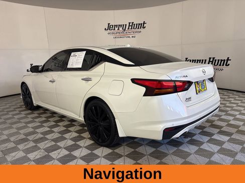 Used 2019 Nissan Altima 2.5 Platinum image 8