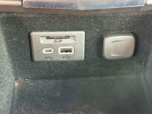 Certified 2021 Cadillac XT4 Premium Luxury w/ Driver Awareness Package image 23