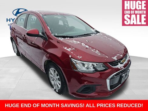 Used 2020 Chevrolet Sonic LT image 2