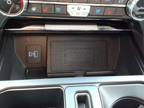 Certified 2022 Ford F150 Lariat w/ Equipment Group 502A High image 23