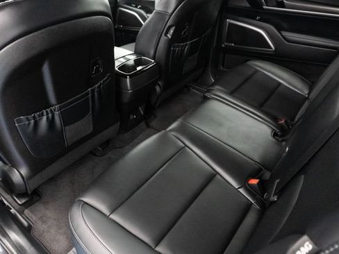 Used 2025 Kia Telluride LX FWD image 20
