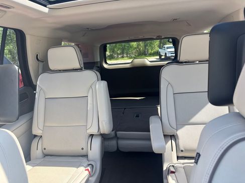 Used 2021 GMC Yukon Denali w/ Denali Premium Package AWD/4WD image 20