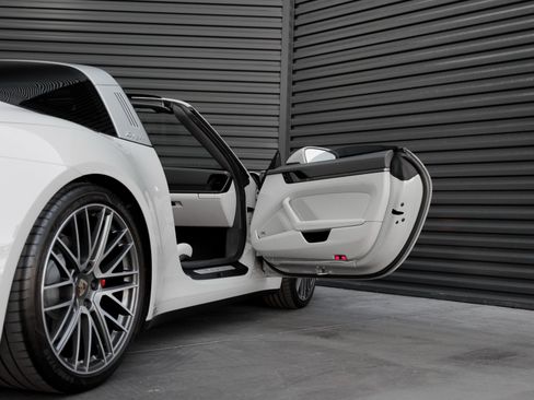 Used 2024 Porsche 911 Targa 4S image 31