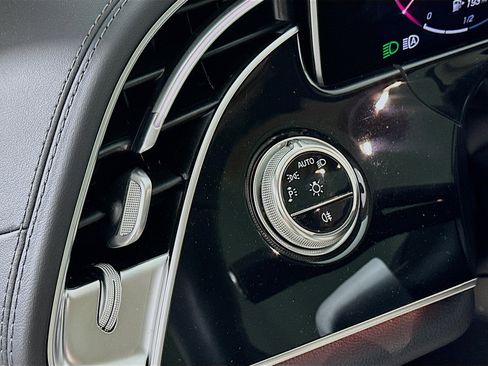 Certified 2026 Mercedes-Benz E 350 4MATIC Sedan image 10