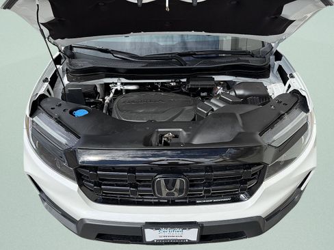 Certified 2026 Honda Ridgeline Black Edition image 8