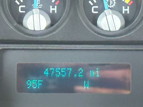 Used 2016 Ford F250 XL w/ Power Equipment Group AWD/4WD image 5
