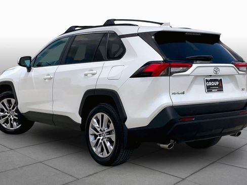 Used 2022 Toyota RAV4 XLE Premium FWD image 12