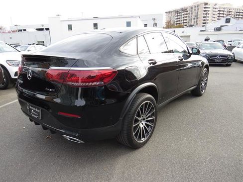 Used 2022 Mercedes-Benz GLC 300 4MATIC Coupe image 4