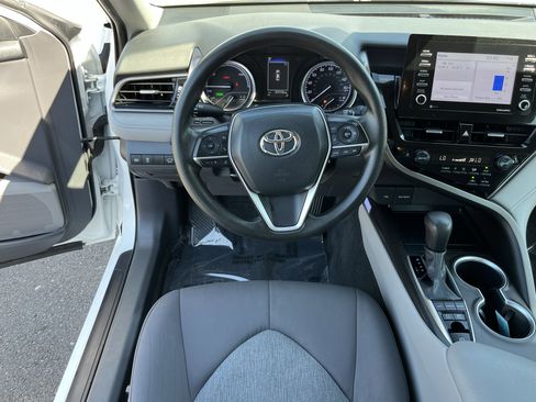 Used 2021 Toyota Camry LE FWD image 12