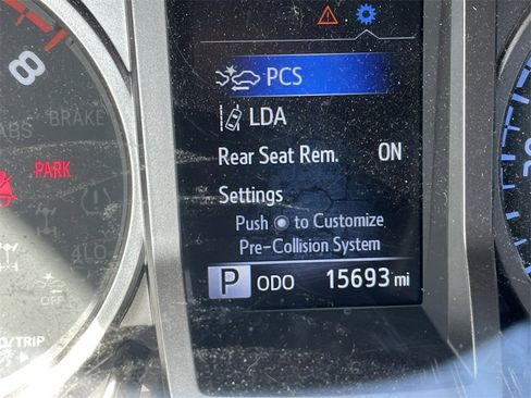 Used 2023 Toyota Tacoma 2WD Access Cab image 13