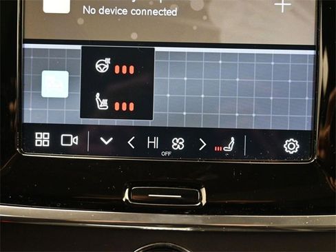 Used 2024 Volvo V90 B6 Cross Country Plus image 22