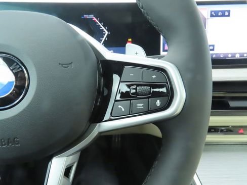 New 2026 BMW 330i Sedan w/ M Sport Package image 12