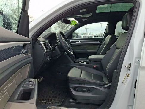 Used 2023 Volkswagen Atlas Cross Sport SEL R-Line image 13