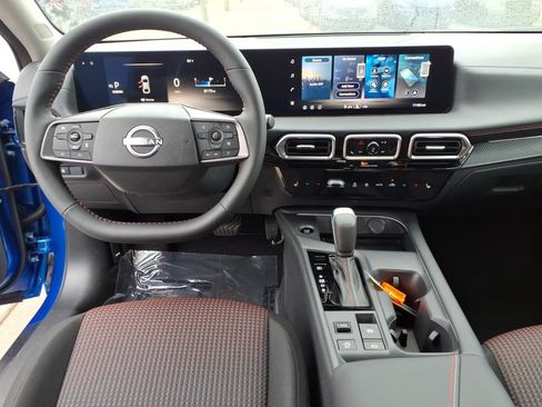 New 2026 Nissan Sentra SR w/ SR All Weather Package FWD image 31