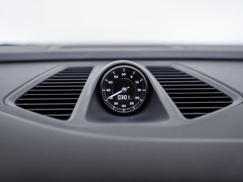 New 2026 Porsche Macan Electric image 20