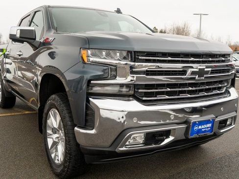 Used 2019 Chevrolet Silverado 1500 LTZ w/ LTZ Premium Package image 4
