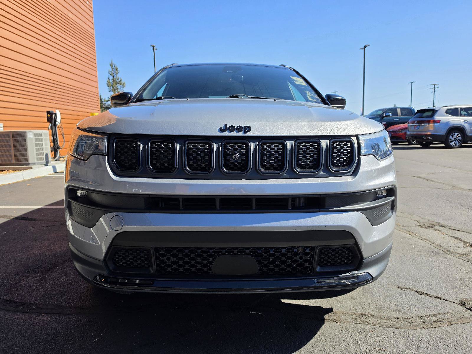 Used 2023 Jeep Compass Latitude w/ Convenience Group AWD/4WD image 10