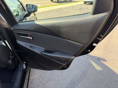 Used 2018 Toyota Yaris iA image 17