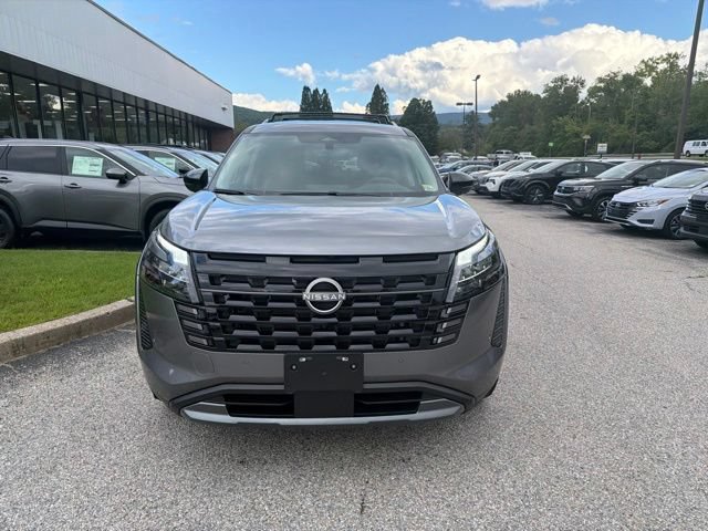 New 2026 Nissan Pathfinder SL AWD/4WD image 2