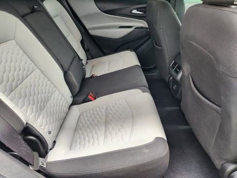 Used 2021 Chevrolet Equinox LT image 31