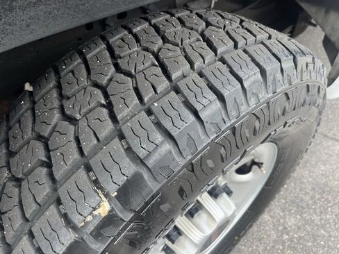 Used 2021 GMC Savana 2500 w/ Driver Convenience Package image 26