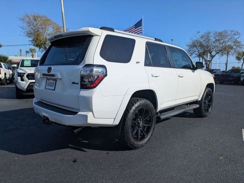 Used 2020 Toyota 4Runner SR5 Premium w/ Moonroof Package image 4