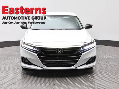Used 2021 Honda Accord Sport Special Edition image 2