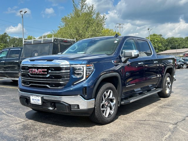 Used 2023 GMC Sierra 1500 SLT w/ SLT Convenience Package AWD/4WD image 3