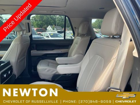 Used 2023 Ford Expedition Limited AWD/4WD image 35