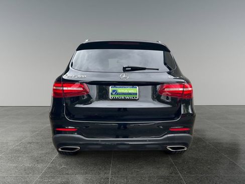 Used 2019 Mercedes-Benz GLC 300 4MATIC image 8